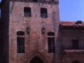 Torre de Don Borja eraikinaren fatxada, Ramon Pelayo plazan kokatua