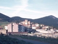 Vista panorámica del municipio de Elgeta, con la parroquia de Nuestra Señora de la Asunción en el nucleo urbano