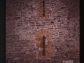 Altar con ventana prerrománica de la iglesia San Andrés de Astigarribia