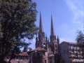 Baionako Andra Maria katedral gotikoa eta Château-Vieux-ko dorrea