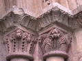 Capiteles con motivos vegetales de la portada de la iglesia románica de San Miguel de Abetxuko