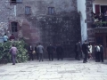 Mutil dantza, gizonak biribilean jarririk txistu eta danborraren doinuan dantzaturikoa