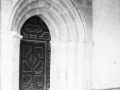 "Apotzaga. Puerta románica de la iglesia"