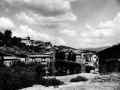 "Burgui (Valle de Roncal). Vista general con el puente"