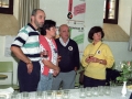 Grupo de personas en una celebración, entre ellas, Imanol Murua