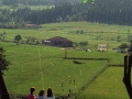 Parapente sobre los prados de Oñati