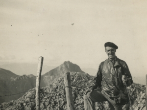 Periko Elosegi Irazustarra mendian