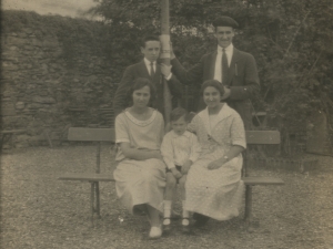 Periko, Jesus, Julian Elosegi Irazusta anaiak