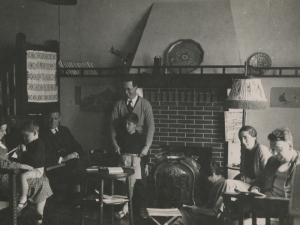 Jesus Elosegi Irazusta eta Pilar Sansinenea familiarekin