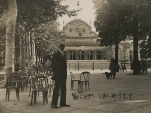 Policarpo Elosegi Vichy-ko parke batean