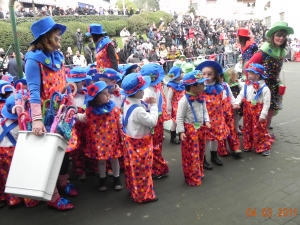 aterkiak artuta ya vueltan bukatuta lana