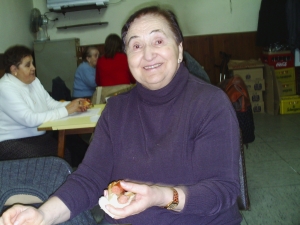 Mikaela pronto txistorra jateko txistorradan