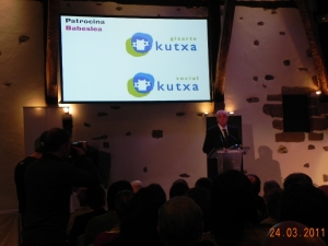 opariak eta patrozinadoreak