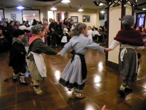 aurtzakako  umeak dantzan