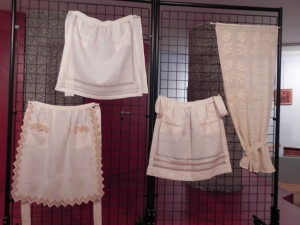 vainicas en delantales y cortinas