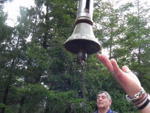 campana de la cruz de beloki