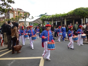 tamborrada en los Loinaces