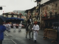 Mairuaren alardeko buruzagia zaldi gainean