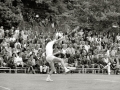 MANOLO SANTANA DURANTE UN PARTIDO DE COPA DAVIS EN EL CLUB DE TENIS DE SAN SEBASTIAN. (Foto 1/20)