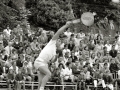 MANOLO SANTANA DURANTE UN PARTIDO DE COPA DAVIS EN EL CLUB DE TENIS DE SAN SEBASTIAN. (Foto 3/20)