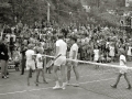 MANOLO SANTANA DURANTE UN PARTIDO DE COPA DAVIS EN EL CLUB DE TENIS DE SAN SEBASTIAN. (Foto 15/20)