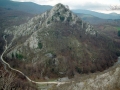 Cima de Aitzabal, conocida como Peña del Diablo, en Arantzazu