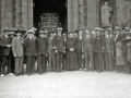 DIFERENTES AUTORIDADES EN EL SANTUARIO DE LOIOLA EN AZPEITIA, ENTRE ELLAS SE ENCUENTRAN FELIPE URCOLA (DIRECTOR DEL PUEBLO VASCO), RAMON CAINI (CONSUL DE ARGENTINA EN SAN SEBASTIAN) Y FRANCISCO GRANDE MONTAGNE (ESCRITOR). (Foto 1/1)