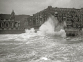 OLEAJE EN EL PUENTE DEL KURSAAL. (Foto 1/2)