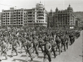 TROPAS DEL EJERCITO NACIONAL DESFILANDO POR  SAN SEBASTIAN. (Foto 3/3)