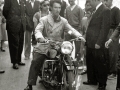 MOTOCICLISTAS EN EL PASEO RAMON MARIA DE LILI. (Foto 11/20)