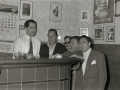 EL BOXEADOR PACO BUENO EN SU BAR "CASA PACO". (Foto 1/4)