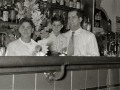 EL BOXEADOR PACO BUENO EN SU BAR "CASA PACO". (Foto 3/4)