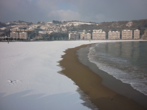 Playa de Hondarribia nevada