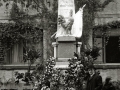 MONUMENTO A LOS CAIDOS EN LA PRIMERA GUERRA MUNDIAL SITUADO EN LA ESCUELA FRANCESA. (Foto 1/1)