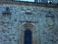 Bidaurreta monasterioko fatxadako armarriak