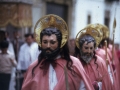 Corpus eguneko prozesioa : apostoluak herriko kaleetan zehar