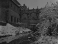 San Migel parrokiako klaustroaren kanpoaldea eta ibaia elurturik