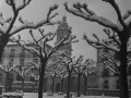 San Migel parrokiako kanpandorrea Enparantzatik ikusia paisaia elurtuan