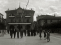 PLAZA Y FACHADA PRINCIPAL DEL AYUNTAMIENTO DE OÑATI. (Foto 1/1)