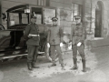 POLICIA MUNICIPAL JUNTO A DOS CHOFERES. (Foto 1/1)