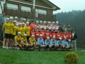 Presentación de los equipos de ciclismo de Zahor, Caldedería San Pedro, Aloña Mendi y Lizarralde, delante de la sociedad Larrain-gain