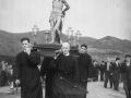 Procesión con la imagen de Cristo
