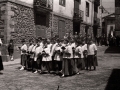 Procesión del Corpus : niños vestidos de monaguillos