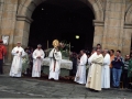 Procesión del Corpus : clérigo con la custodia