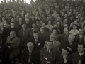 PUBLICO SIGUIENDO LA ACTUACION DE UNOS BERTSOLARIS. (Foto 5/5)