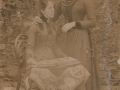 Rafaela Elosegi eta Margarita Irazusta
