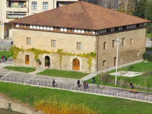 Dolarea jatetxe eta hotela