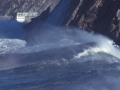 Olas en la parte trasera de la Isla de Santa Clara (Donostia-San Sebastián)