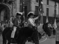 Desfile de los generales de las compañías en la plaza de los Fueros