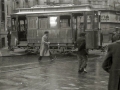 TRANVIA CRUZADO EN LA ESQUINA CALLE FUENTERRABIA CON SAN MARCIAL. (Foto 1/1)